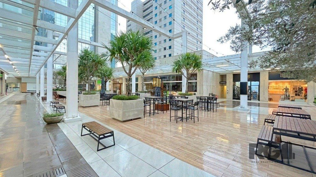 Loft no Tren City andar alto