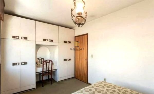 Apartamento no bairro Floresta de 3 dormitórios e vaga