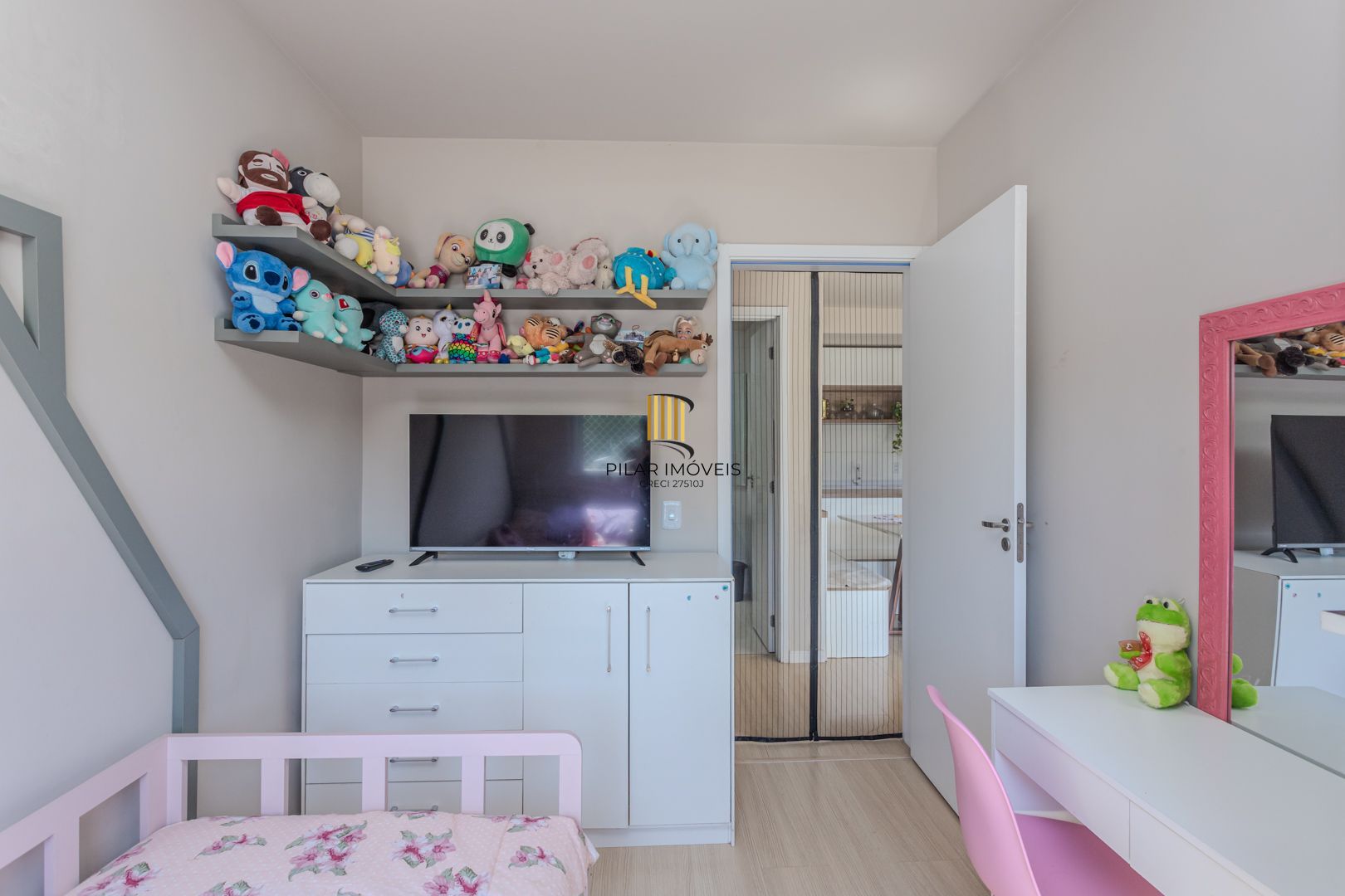 Apartamento 2 dormitórios no bairro Olaria
