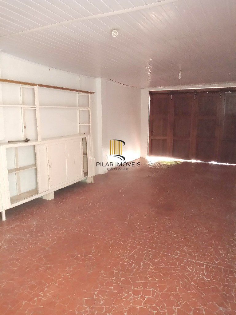 Casa para Venda - 170m², 4 dormitórios, sendo 1 suites, 2 vagas - Tristeza