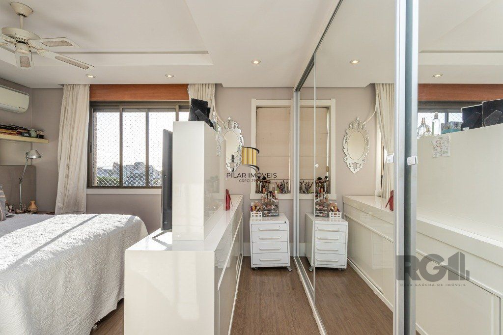 Apartamento 3 dormitórios no bairro Menino Deus