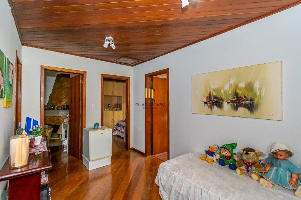 Casa 4 Dormitório(s) Bairro Jardim Planalto