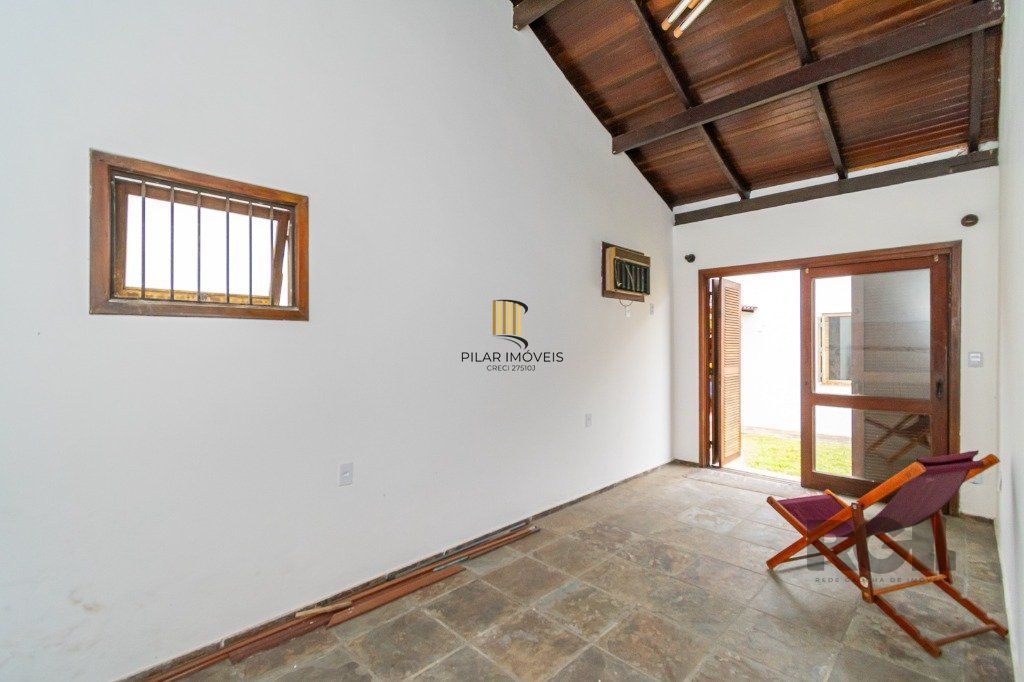 Casa no Jardim Itu com 5 dormitórios e 2 vagas e piscina