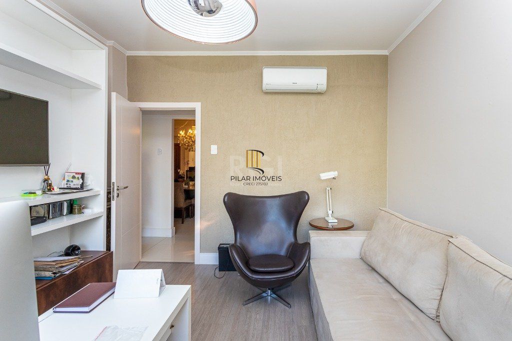 Apartamento no Centro - 2 dormitórios - reformado e mobiliado