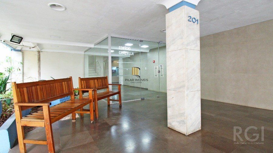 Cobertura no bairro Santa Cecilia de 3 dormitórios vaga desocupada