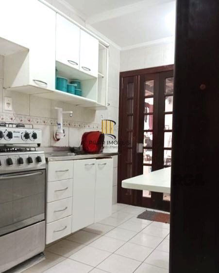 Apartamento de 2 dormitórios e vaga no Jardim Floresta