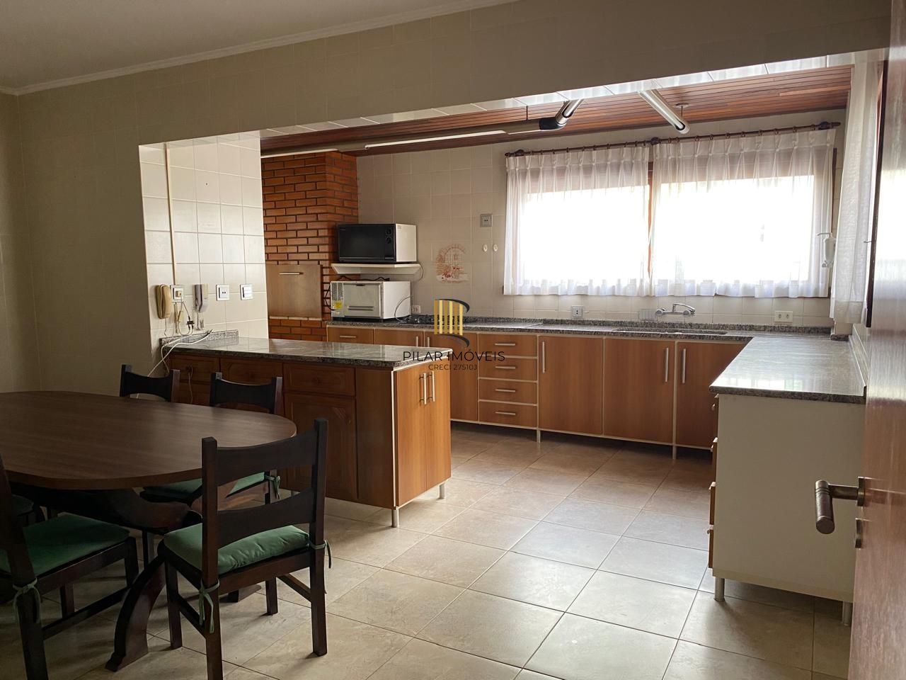 Apartamento 3 dormitórios no bairro Menino Deus