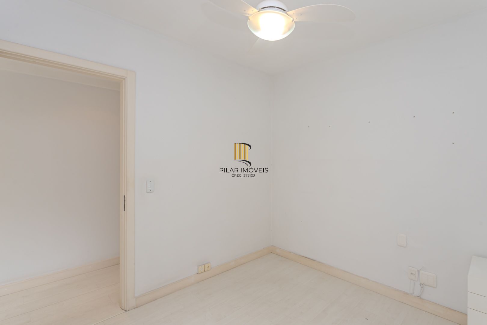 Apartamento no Moinhos de Vento de 3 dormitórios e vaga DESOCUPADO