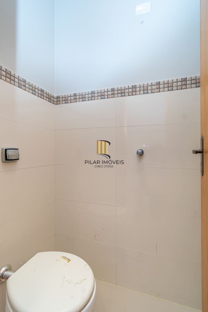 Apartamento 2 dormitorios, no Menino Deus reformado