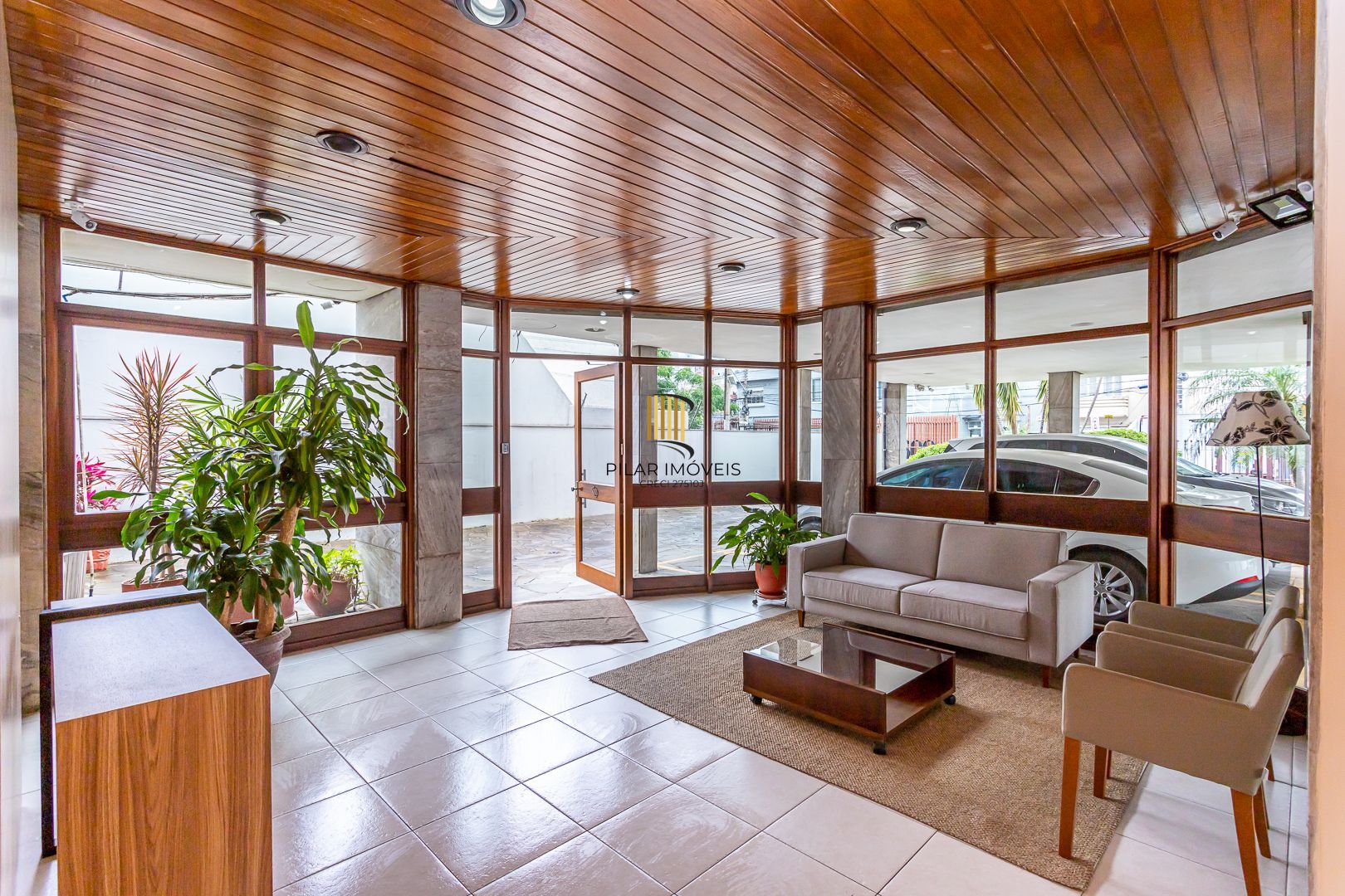 Apartamento no bairro Floresta de 3 dormitórios e vaga