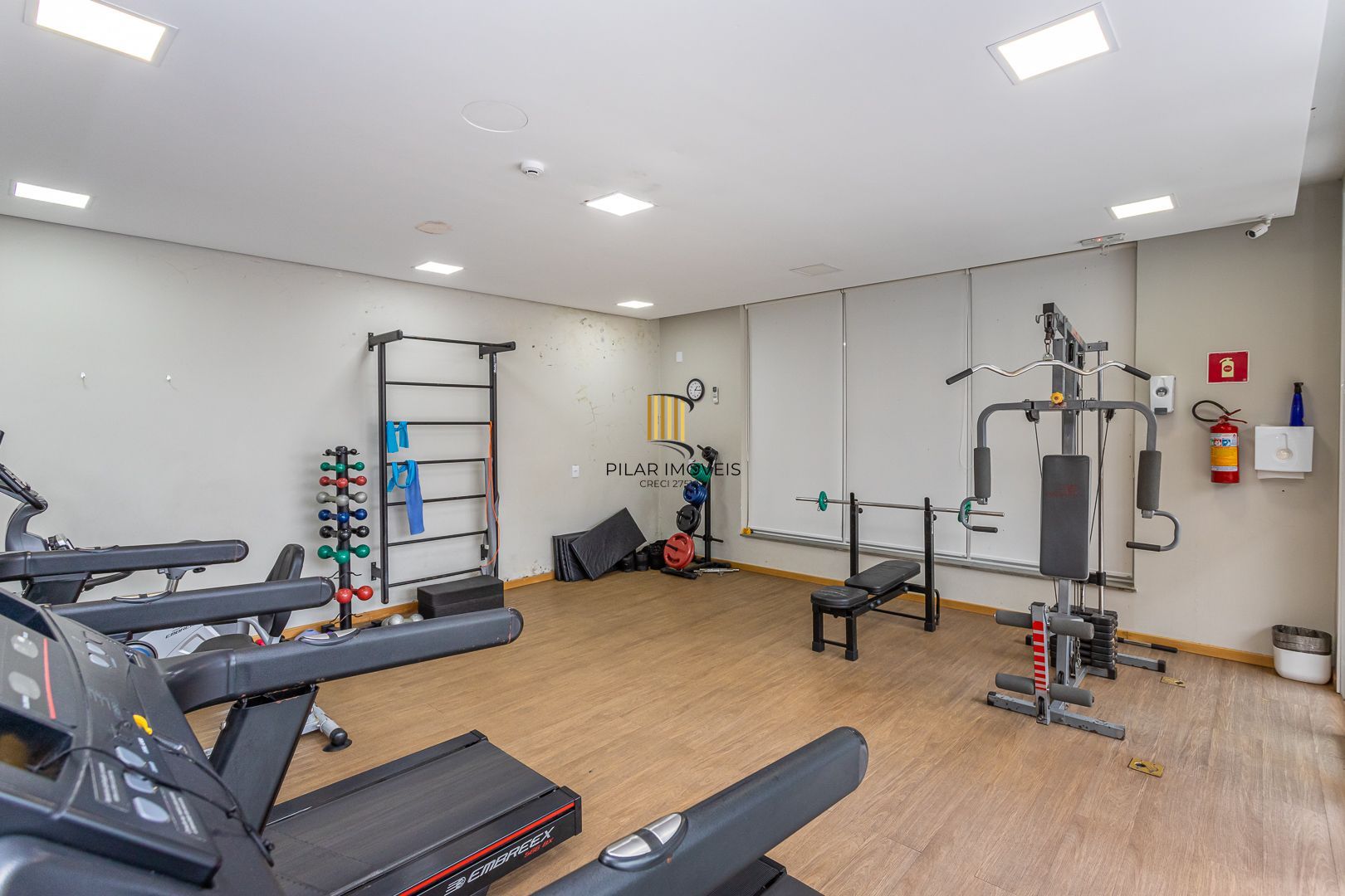 Apartamento no bairro Teresópolis de 2 dormitórios vaga e infra