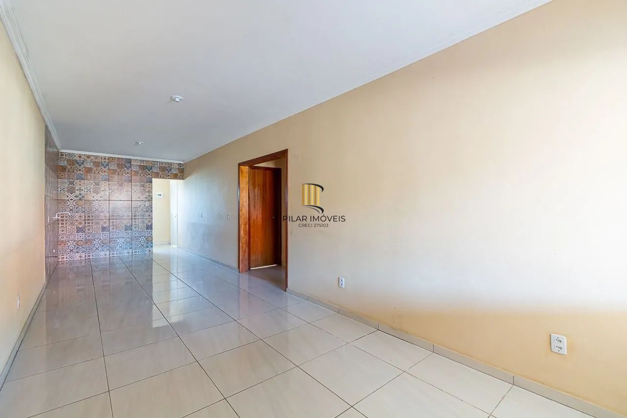 Casa 2 dormitórios no bairro Parque dos Anjos