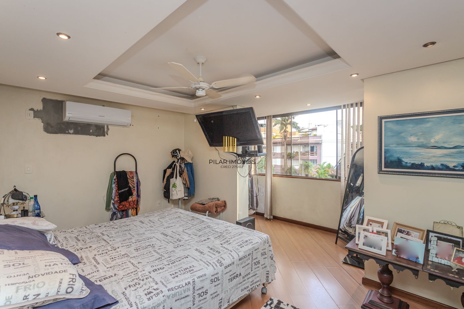 Cobertura no Menino Deus de 3 dormitórios e vaga