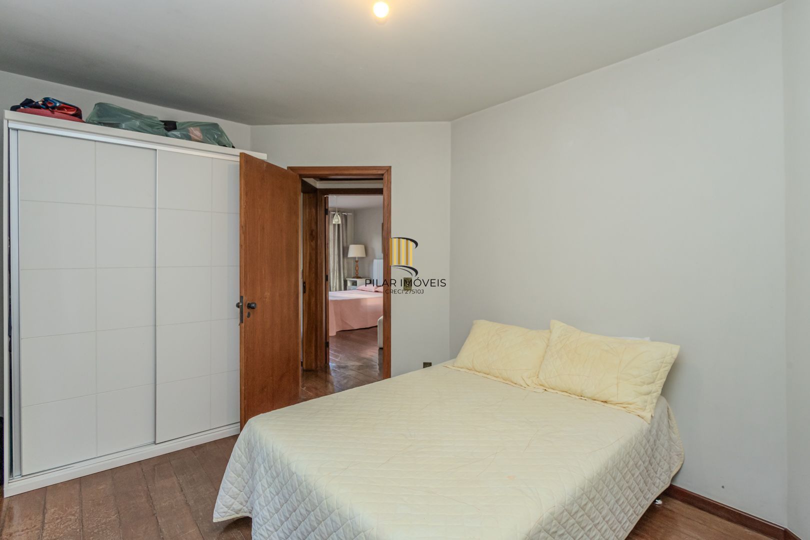 Cobertura duplex no bairro Petrópolis de 3 dormitórios vaga e terraço