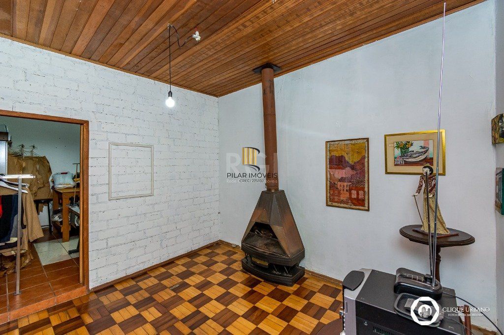 Casa para Venda de 3 dormitórios, Petrópolis