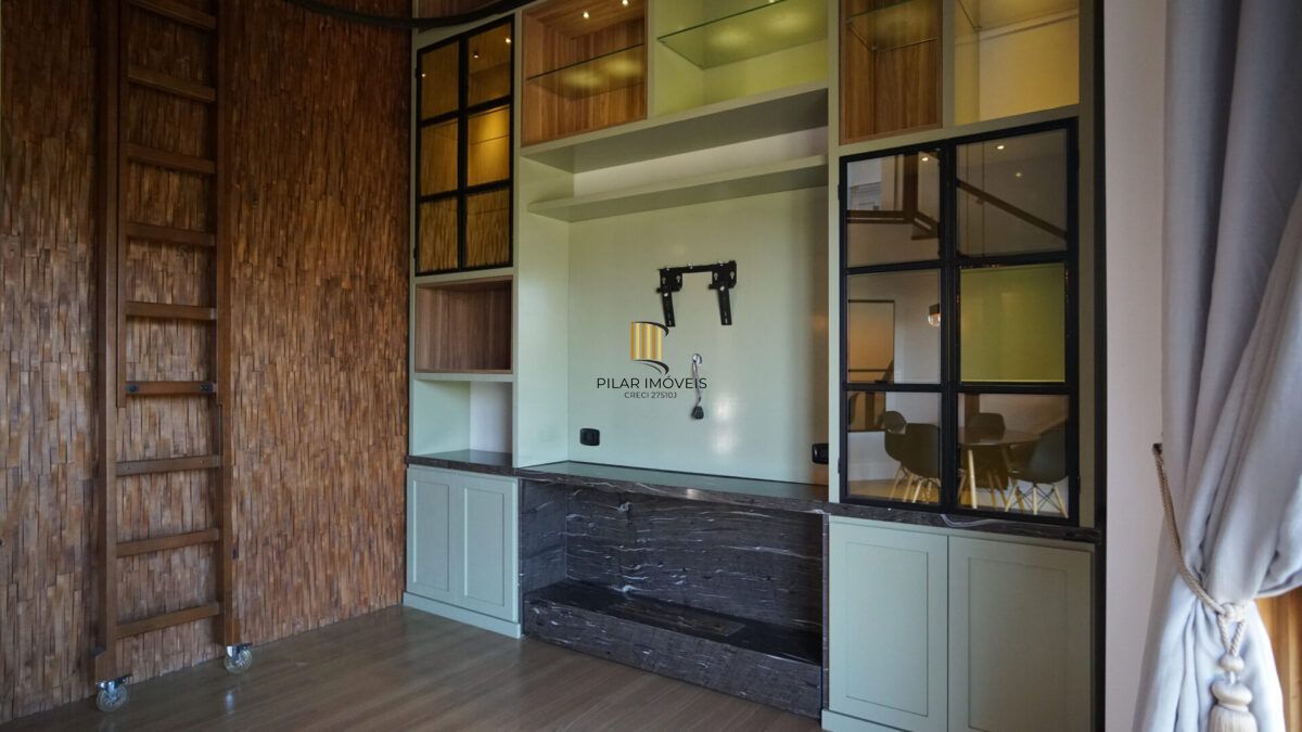 Cobertura no bairro Lago Negro em Gramado de 3 dormitórios e vaga