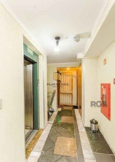 Cobertura no Sarandi de 2 dormitórios e vaga Desocupado