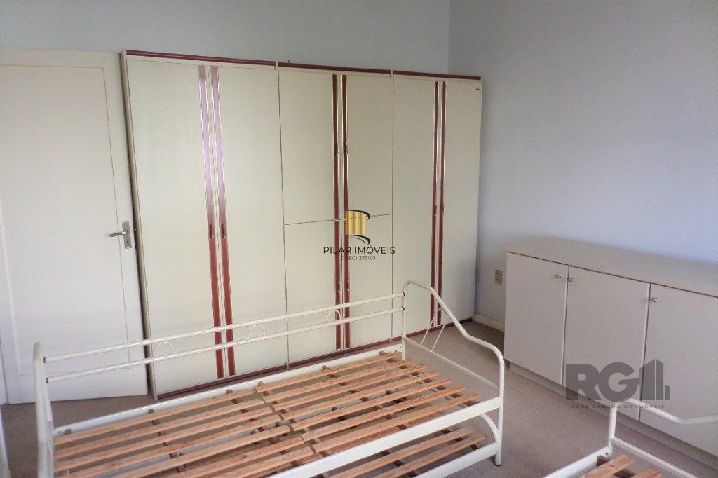 Apartamento no bairro Rio Branco de 2 dormitórios desocupado