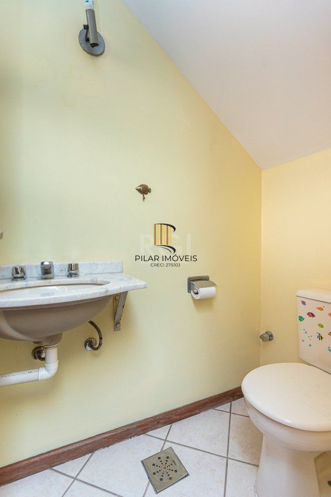 Casa Condominio para Venda - 193.19m², 3 dormitórios, sendo 1 suites, 2 vagas - Cristal