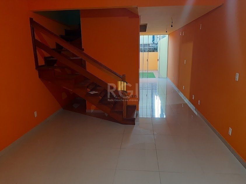 Sobrado para Venda - 100.45m², 2 dormitórios, sendo 2 suites, 1 vaga - Guarujá