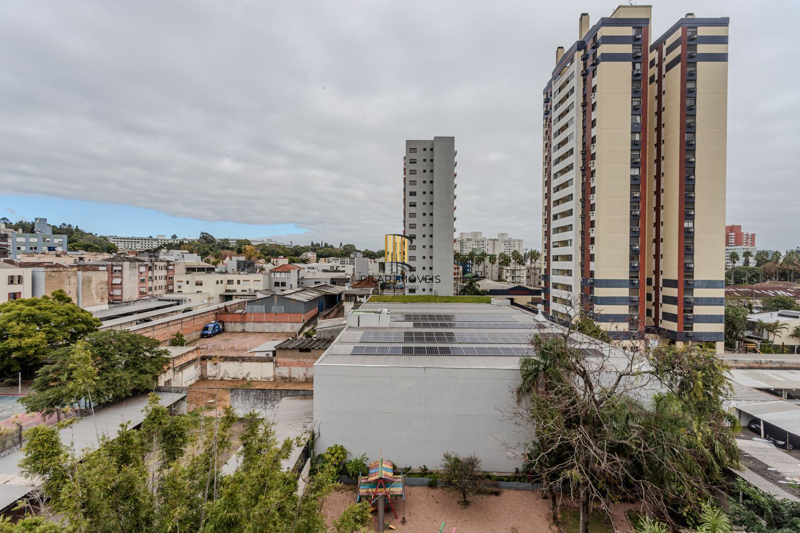 Apartamento 2 dormitórios no bairro Farroupilha