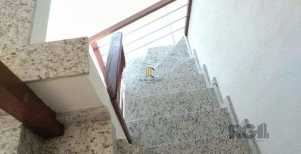 Casa de 2 dormitórios 2 vagas - Parque Santa Fé