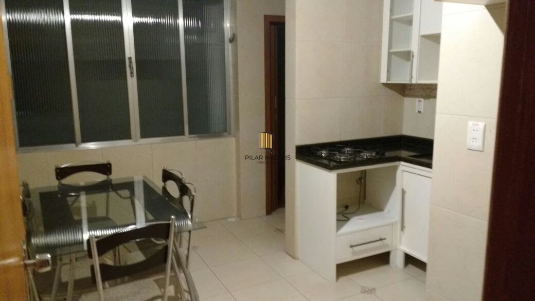 Apartamento de 2 dormitórios no bairro Santana