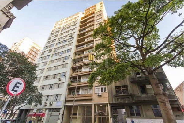 Apartamento para Venda - 202.06m², 3 dormitórios, sendo 1 suites, 1 vaga - Centro Histórico