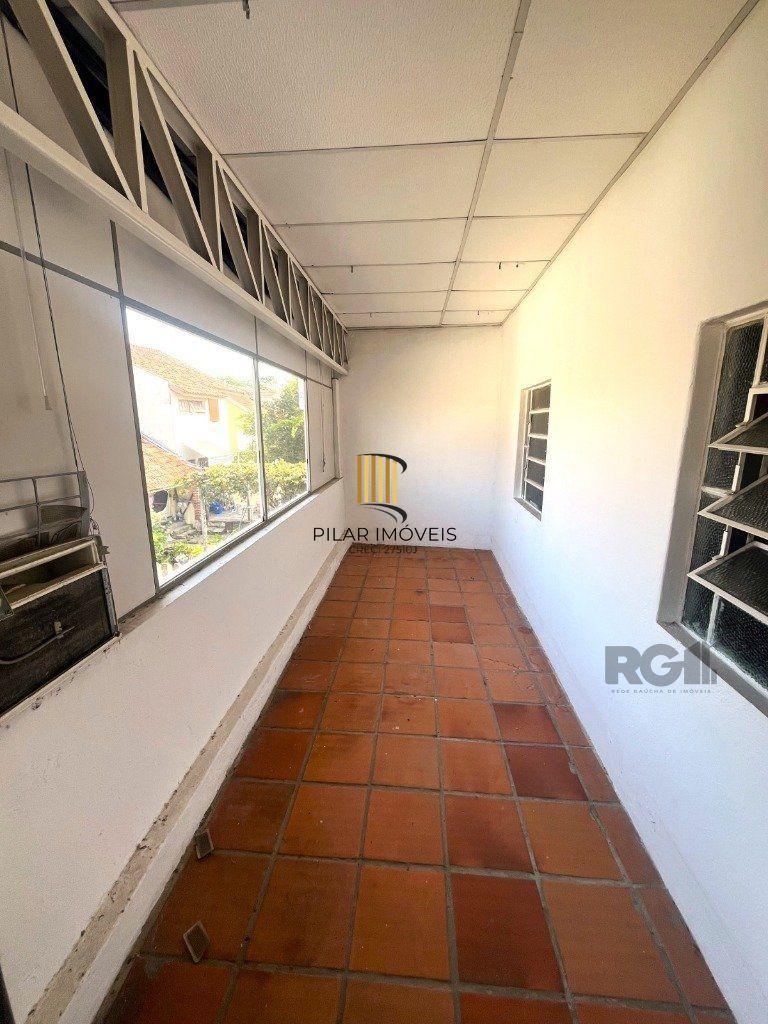 Casa no Passo D'areia - terreno com 2 casas