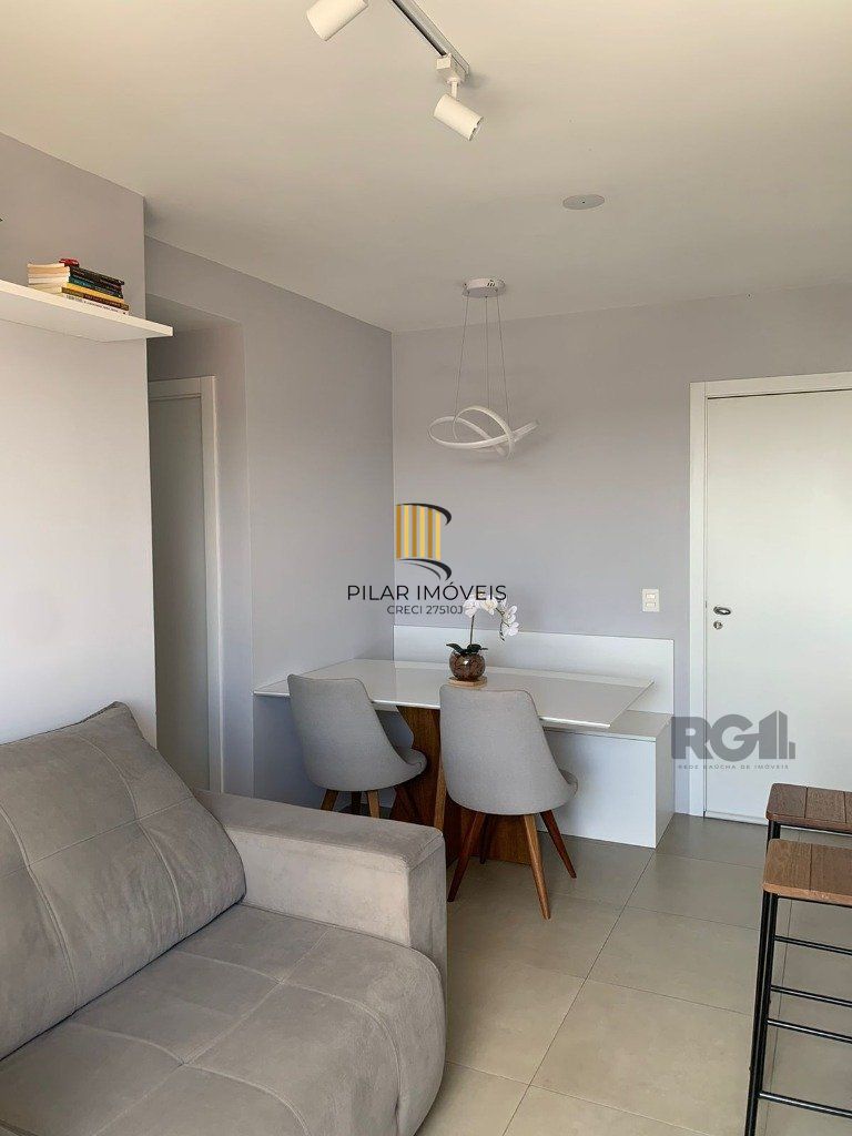 Apartamento no Jardim Lindóia de 2 dormitórios vaga e infra