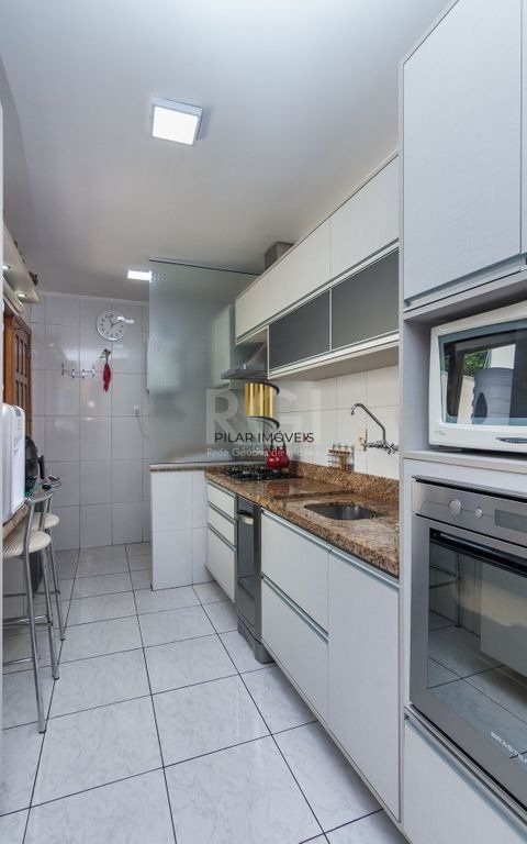 Casa Condominio de 3 dormitórios 3 vagas - Nonoai