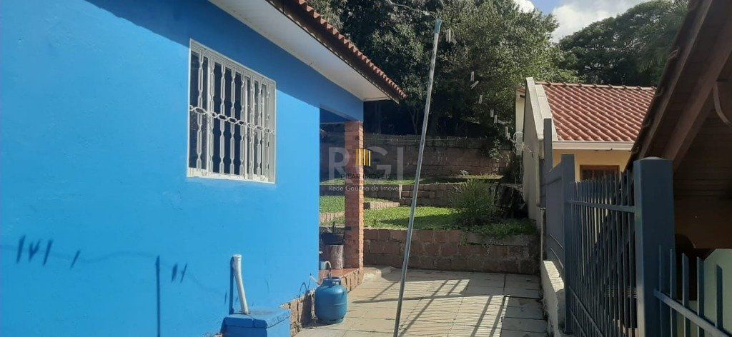 Casa para Venda - 68m², 2 dormitórios, 1 vaga - Belém Novo