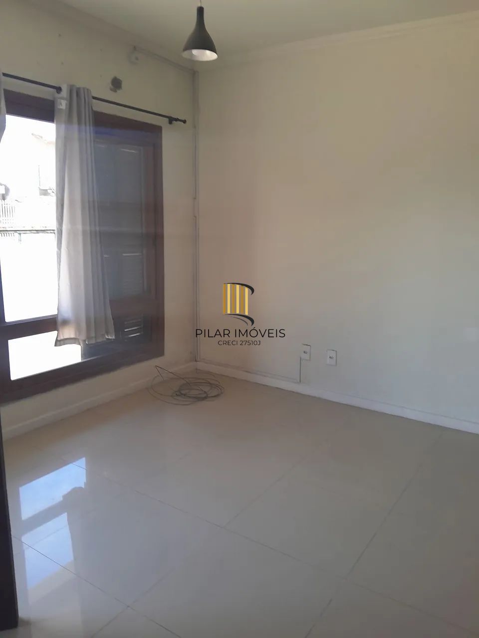 Sobrado 3 dormitórios no bairro Jardim Algarve