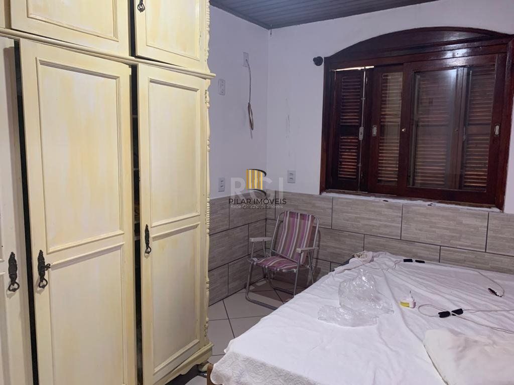 Casa para Venda - 179m², 4 dormitórios, sendo 1 suites, 3 vagas - Centro