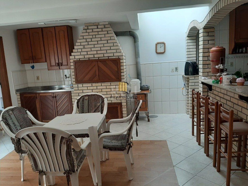 Casa Condominio para Venda - 129.58m², 3 dormitórios, sendo 1 suites, 4 vagas - Cavalhada