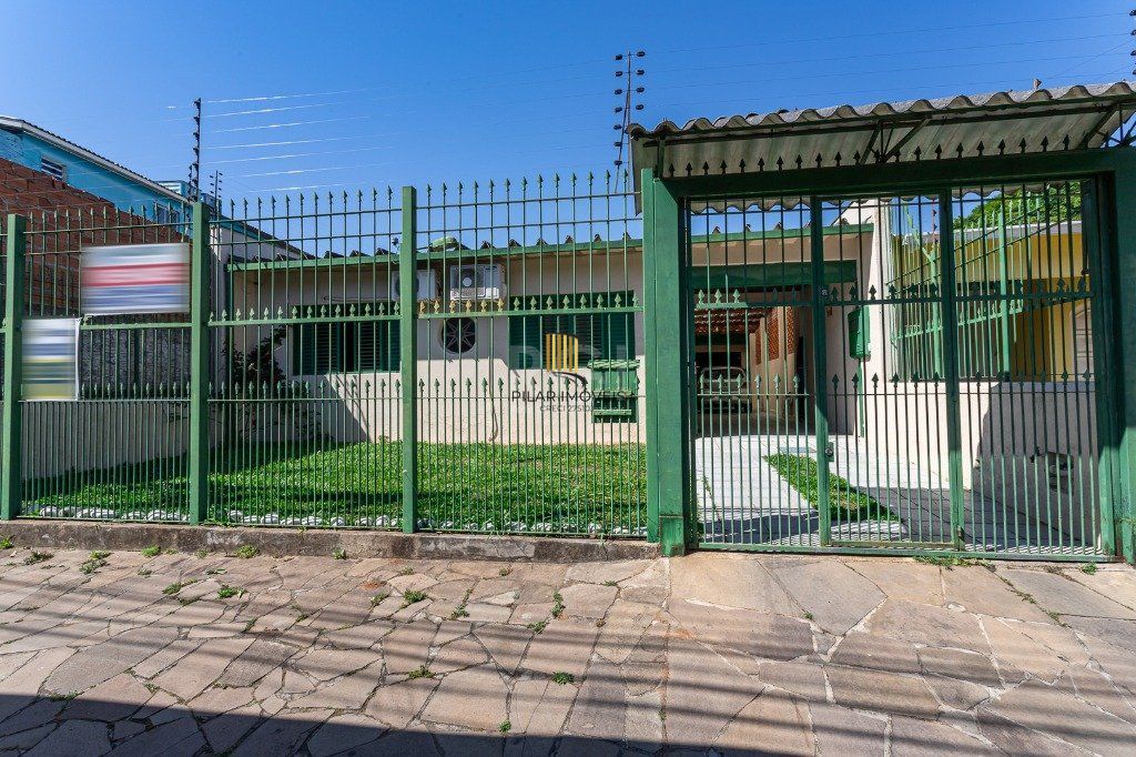 Casa para Venda - 143.32m², 3 dormitórios, sendo 1 suites, 5 vagas - Parque Santa Fé