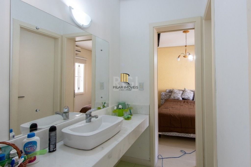 Casa 3 dormitórios no bairro Cristal