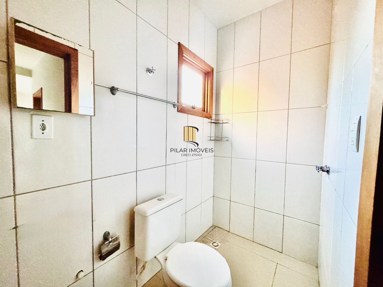 Casa 3 dormitórios no bairro Jardim Algarve