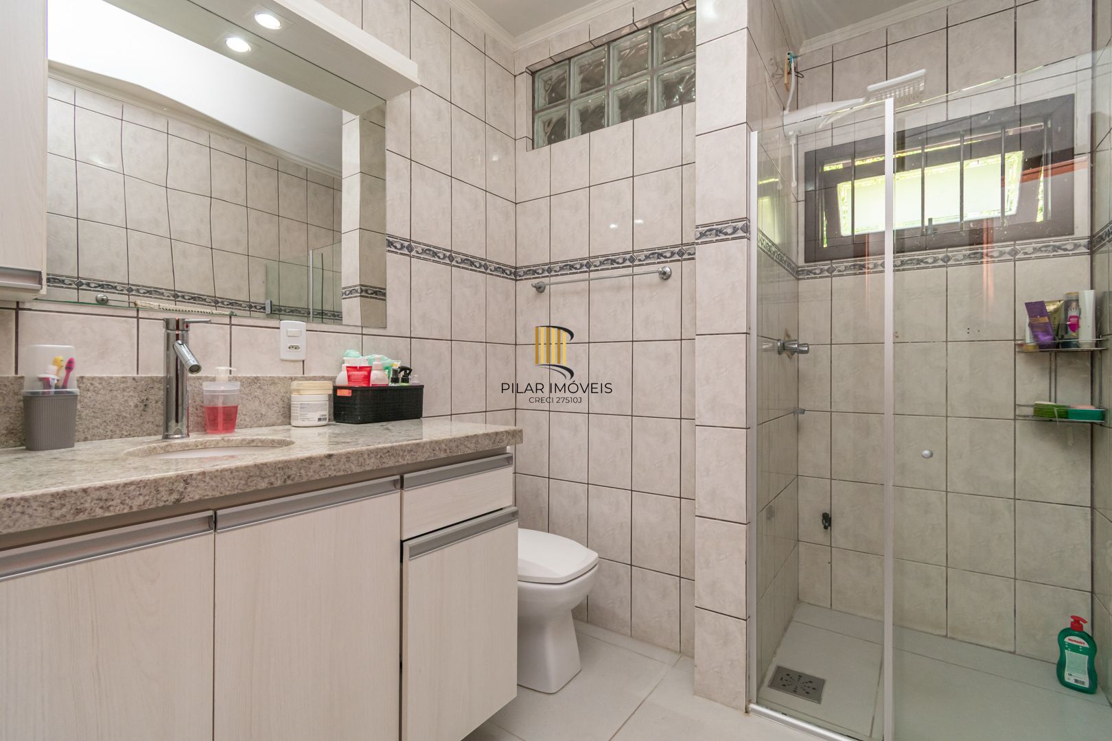 Casa 03 dormit (suíte e closet) e 4 vagas, na Vila Ipiranga, em Porto Alegre, RS