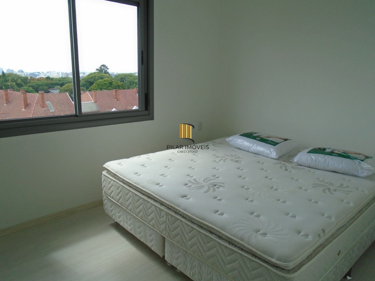 Apartamento 2 dormitórios no bairro Três Figueiras