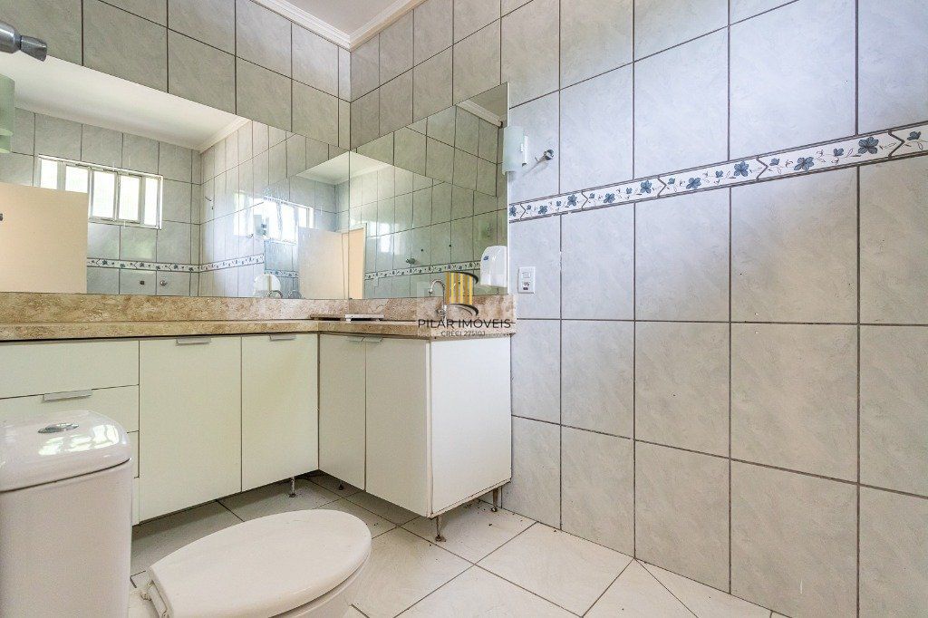 Casa para Venda - 740m², 5 dormitórios, sendo 1 suites, 3 vagas - Vila Assunção