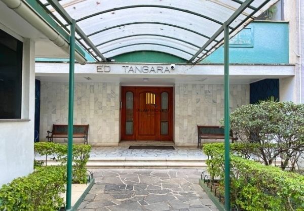 Apartamento no bairro Santana de 3 dormitórios e vaga DESOCUPADO