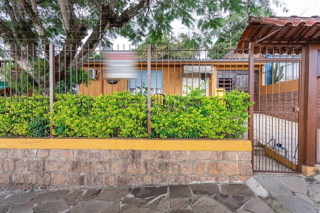 Casa Condominio para Venda - 325m², 3 dormitórios, 3 vagas - Teresópolis