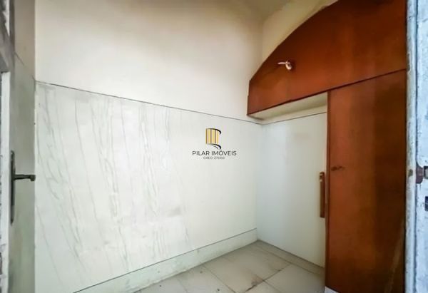 Apartamento no Bom Fim de 3 dormitórios frente com 103m² DESOCUPADO