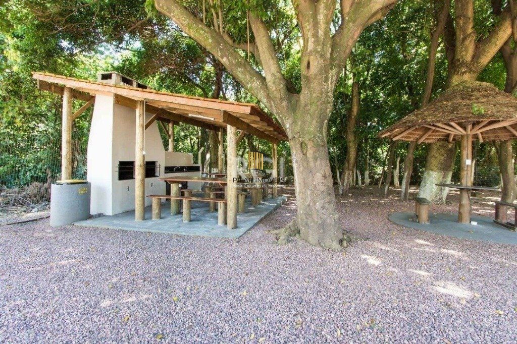 Apartamento no Cristal de 2 dormitórios vaga e infra