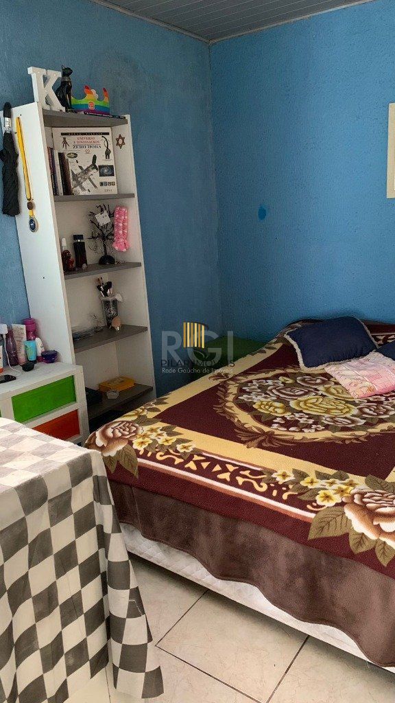 Casa 4 dormitórios 3 banheiros garagem coberta para 3 + carros