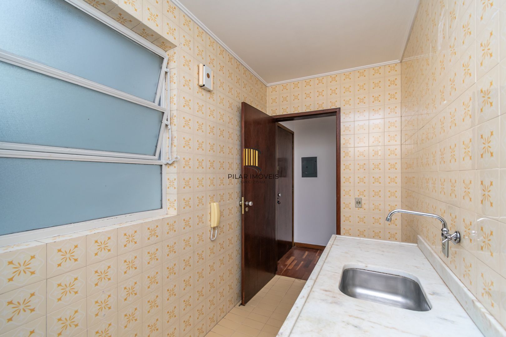Excelente apartamento em frente ao Hospital de Clinicas