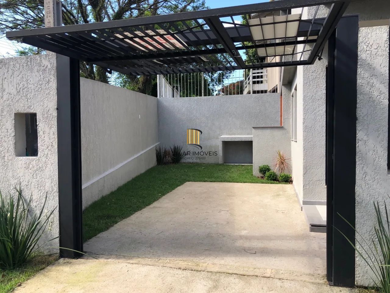 Sobrado 2 dormitórios no bairro Salgado Filho