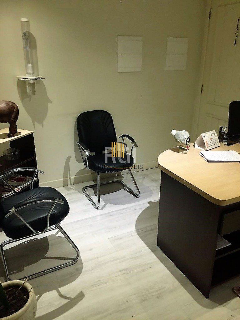 Conjunto / Sala com 43m² e vaga no Centro Histórico