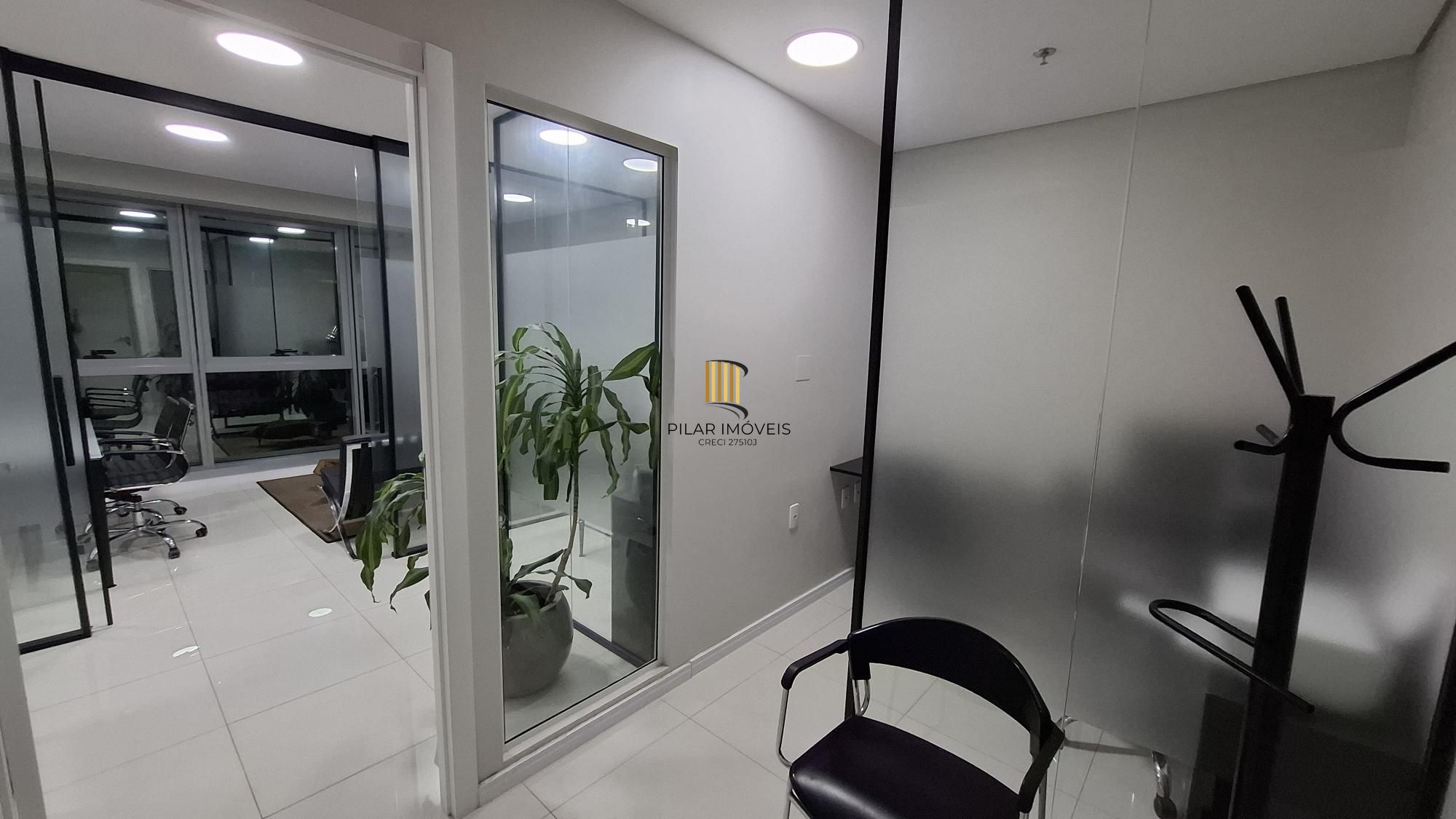Sala Comercial 1 dormitório no bairro Praia de Belas - Pilar Imóveis